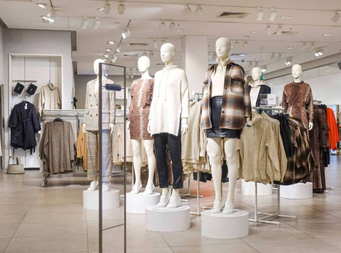 Domestic apparel brands leverage B2B trade platforms to counter margin pressures